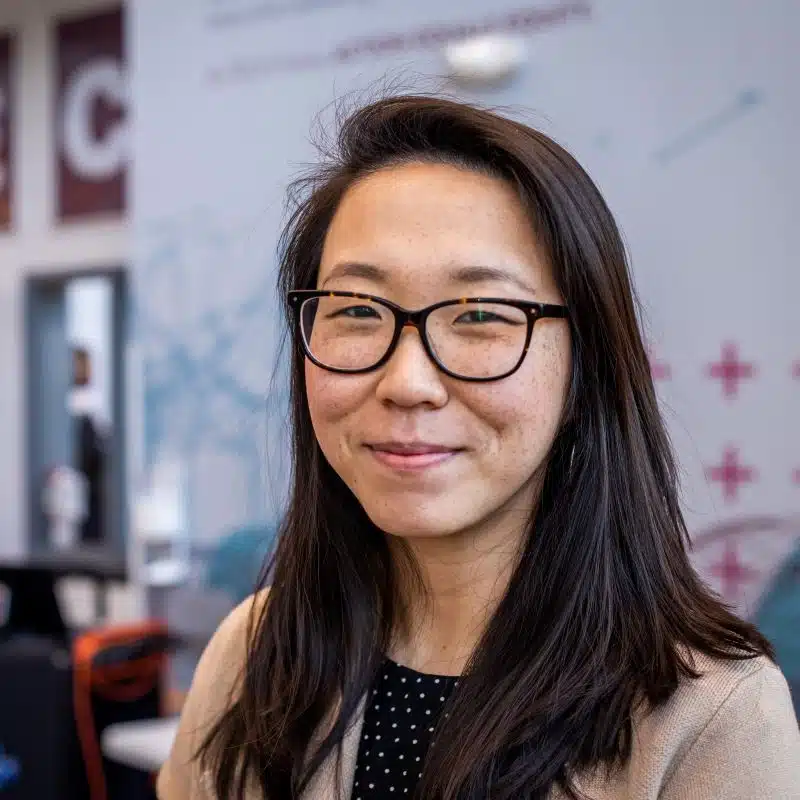 Gloria Lim